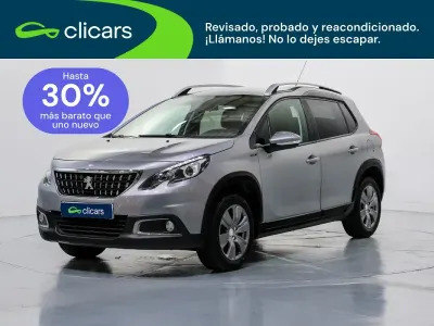 Usado Peugeot 2008 Signature Sky 82 CV (60 kW) 2019 Gris SUV