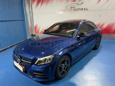 Usado Mercedes C300e 320 CV (235 kW) 2021 Azul Berlina
