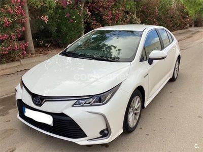 Usado Toyota Corolla Active 122 CV (89 kW) 2021 Blanco Berlina