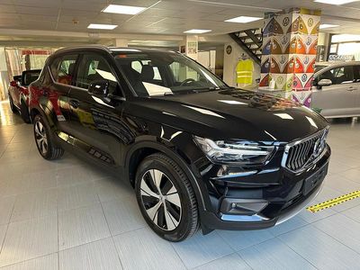 Negro Usado 2020 Volvo XC40 Momentum SUV | 26.550 € (Precio justo)