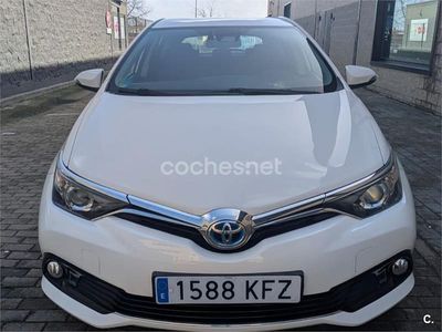 Usado Toyota Auris Business Edition 2018 Híbrido