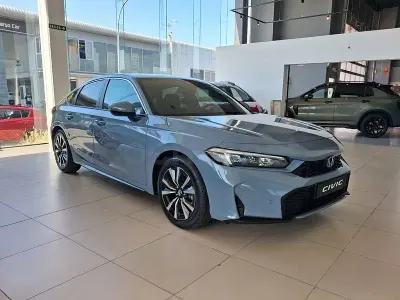 Nuevo Honda Civic Elegance 184 CV (135 kW) 2026 Gris / plata Berlina