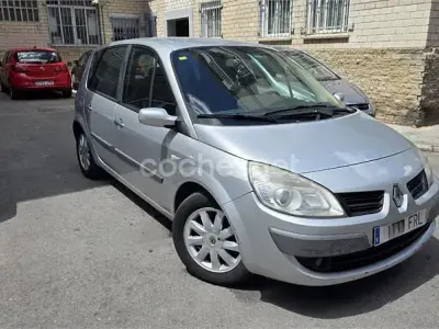 Usado Renault Scenic E-Tech Dynamique 130 CV (95 kW) 2007 Gris / plata Monovolumen