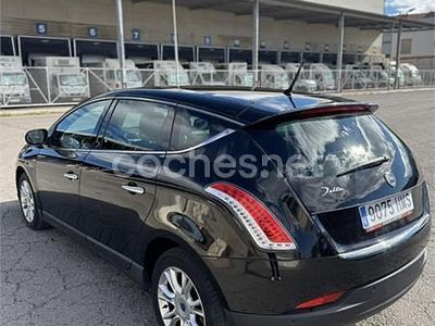Negro Usado 2012 Lancia Delta Gold Utilitario | 6900 € (Precio justo)