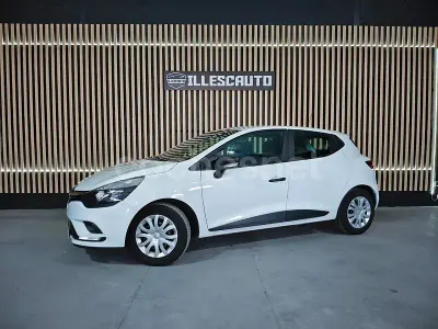 Usado Renault Clio IV Business 90 CV (66 kW) 2018 Blanco Berlina