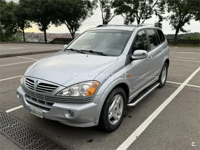 Usado SsangYong Kyron Limited 141 CV (103 kW) 2006 Gris / plata SUV