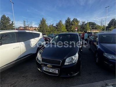 Usado Chevrolet Aveo LS 101 CV (74 kW) 2010 Negro Berlina