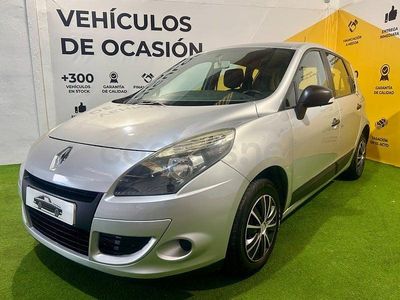 Usado Renault Scénic III Authentique 85 CV (62 kW) 2010 Gris / plata Monovolumen