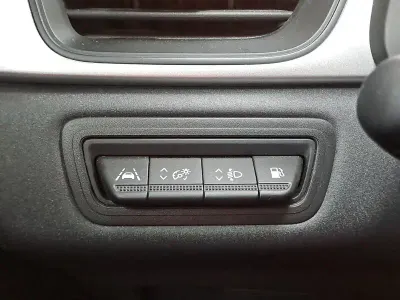 Usado Renault Captur Intens 160 CV (117 kW) 2023 Blanco SUV