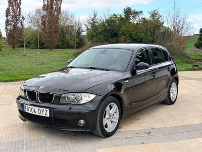 Usado BMW 120 163 CV (119 kW) 2006 Negro Utilitario