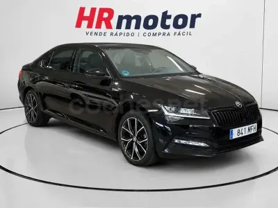 Begagnad Skoda Superb SportLine 150 HK (110 kW) 2023 Svart Sedan