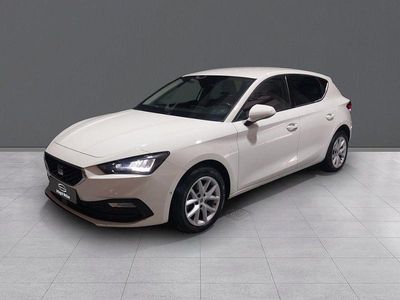 Usado Seat Leon Style 115 CV (84 kW) 2022 Blanco