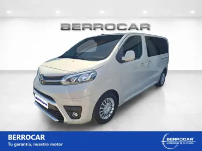 Usado Toyota Proace Verso 120 CV (88 kW) 2022 Beige Familiar