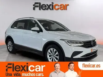 Używany VW Tiguan Life 130 KM (95 kW) 2021 Biały SUV