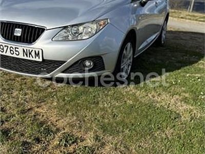 Usado Seat Ibiza Sport 85 CV (62 kW) 2010 Gris / plata Berlina