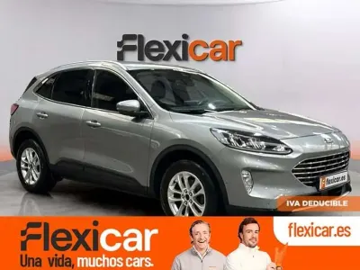 Usado Ford Kuga Titanium 150 CV (110 kW) 2023 Gris SUV