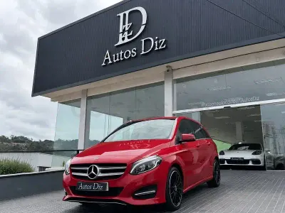 Usado Mercedes B220 170 CV (125 kW) 2018 Rojo Utilitario