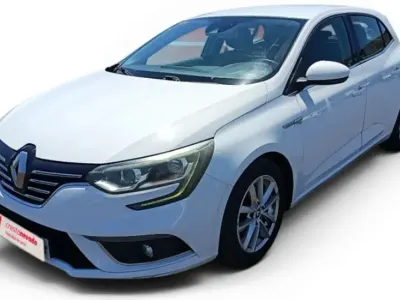 Usado Renault Mégane IV Zen 132 CV (97 kW) 2017 Blanco