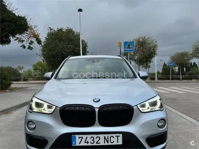 Usado BMW X1 116 CV (85 kW) 2017 Gris / plata SUV