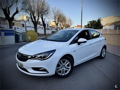 Usado Opel Astra Excellence 110 CV (80 kW) 2017 Blanco Berlina