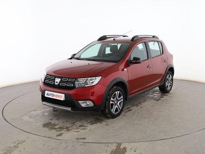 Usado Dacia Sandero 90 CV (66 kW) 2019 Rojo Berlina