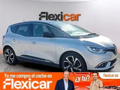 Usado Renault Scénic IV LIMITED 120 CV (88 kW) 2020 Gris Monovolumen