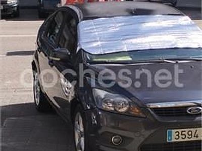 Usado Ford Focus Trend 109 CV (80 kW) 2009 Azul Familiar