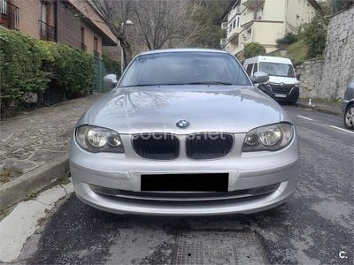 Usado BMW 118 143 CV (105 kW) 2007 Gris / plata Utilitario