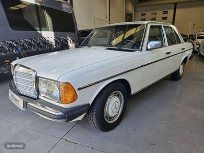 usado Mercedes 240 Clase E 123w