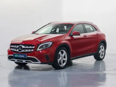 Usado Mercedes GLA180 122 CV (89 kW) 2019 SUV