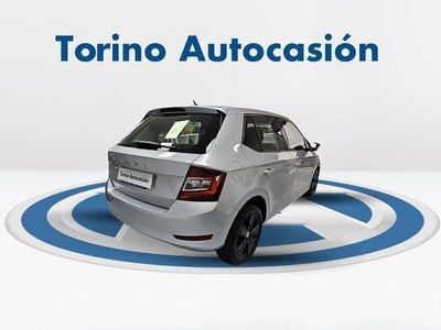 Usado Skoda Fabia 95 CV (69 kW) 2021 Gris
