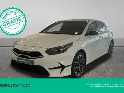 Nuevo Kia Ceed Style 100 CV (73 kW) 2025 Blanco Utilitario