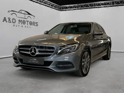 Usado Mercedes C220 170 CV (125 kW) 2014 Gris / plata Berlina