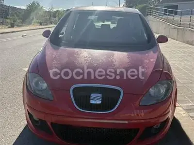 Usado Seat Altea Stylance 140 CV (102 kW) 2004 Rojo Monovolumen