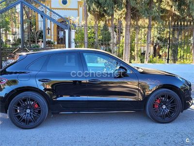 Negro Usado 2014 Porsche Macan Turbo SUV | 46.500 €