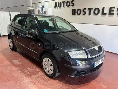 Usado Skoda Fabia 80 CV (58 kW) 2007 Negro Berlina