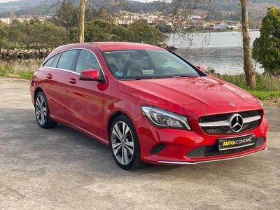 Usado Mercedes CLA200 Shooting Brake 136 CV (100 kW) 2018 Rojo Familiar