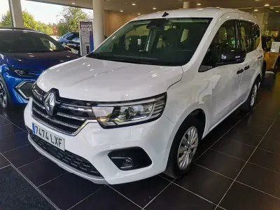 Usado Renault Kangoo 95 CV (69 kW) 2022 Blanco Monovolumen