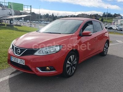 Usado Nissan Pulsar N-Connecta 115 CV (84 kW) 2016 Rojo Berlina