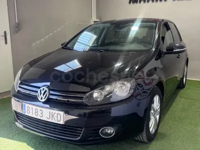Usado VW Golf VI 105 CV (77 kW) 2010 Negro Utilitario