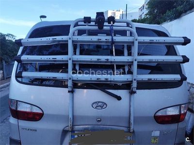 Gris / plata Usado 2002 Hyundai H-1 Monovolumen | 3100 €