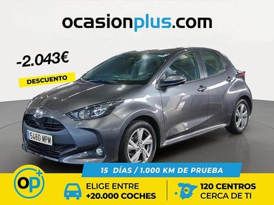 Usado Toyota Yaris Hybrid Active 116 CV (85 kW) 2024 Gris Berlina