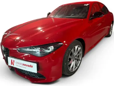 Usado Alfa Romeo Giulia Sprint Sprint 160 CV (117 kW) 2023 Rojo Coupe