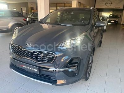 Usado Kia Sportage GT-Line 136 CV (100 kW) 2019 Gris / plata SUV