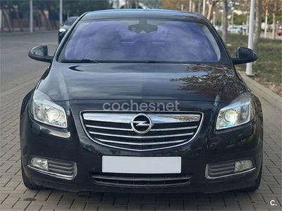 Negro Usado 2010 Opel Insignia Edition Berlina | 5950 € (Precio justo)