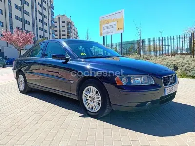 Begagnad Volvo S60 Momentum 140 HK (102 kW) 2005 Blå Sedan