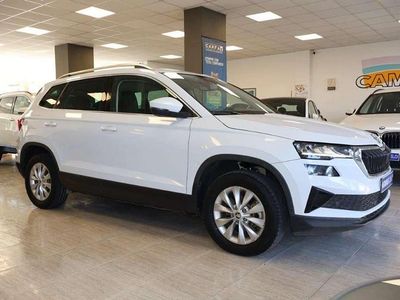 Usado Skoda Karoq Ambition 150 CV (110 kW) 2022 Blanco SUV