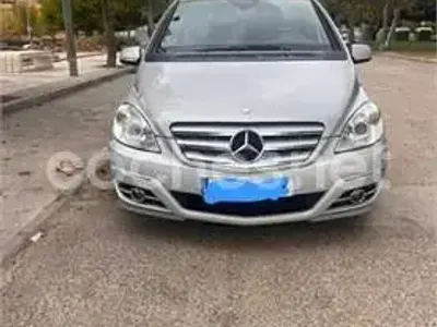 Usado Mercedes B180