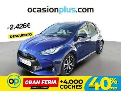 Usado Toyota Yaris Style 116 CV (85 kW) 2022 Azul Utilitario
