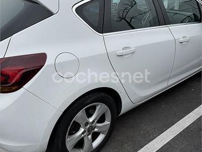 Blanco Usado 2012 Opel Astra Sportive Berlina | 4350 € (Precio justo)